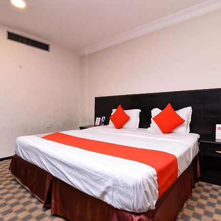 Oyo 411 Moon Hotel Dammam Exterior foto