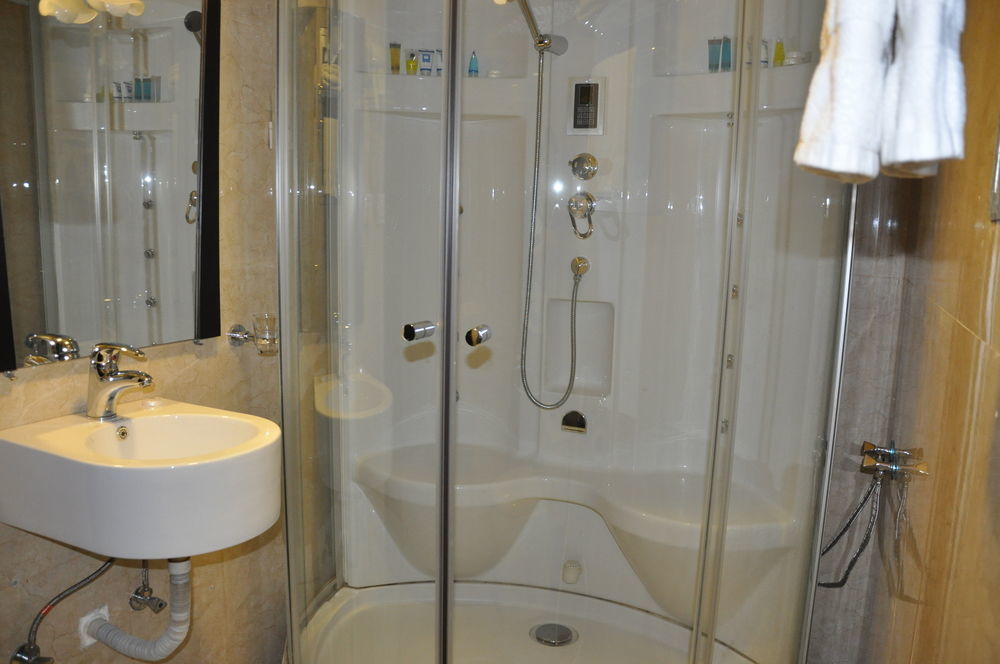 Oyo 411 Moon Hotel Dammam Exterior foto