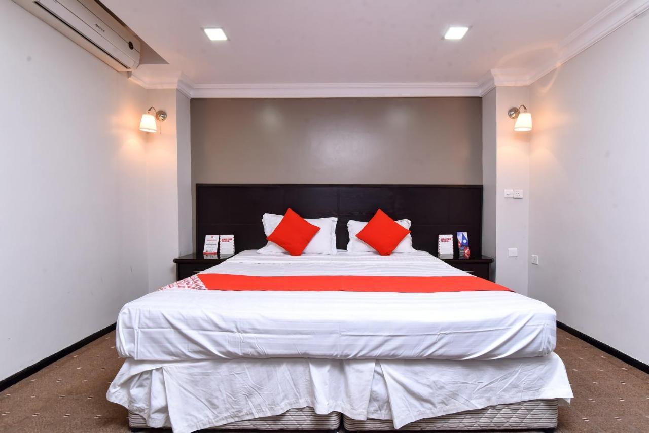 Oyo 411 Moon Hotel Dammam Exterior foto