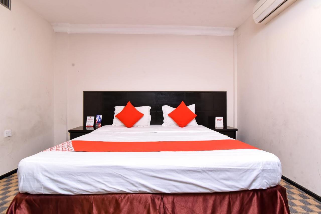 Oyo 411 Moon Hotel Dammam Exterior foto
